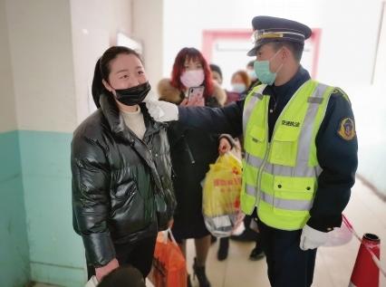 勇擔守關責筑起防疫墻——隴南市運管系統(tǒng)全力開展疫情防控工作綜述