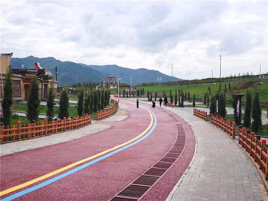 甘肅甘南州夏河縣安果村：吃上“旅游”飯，安心奔小康