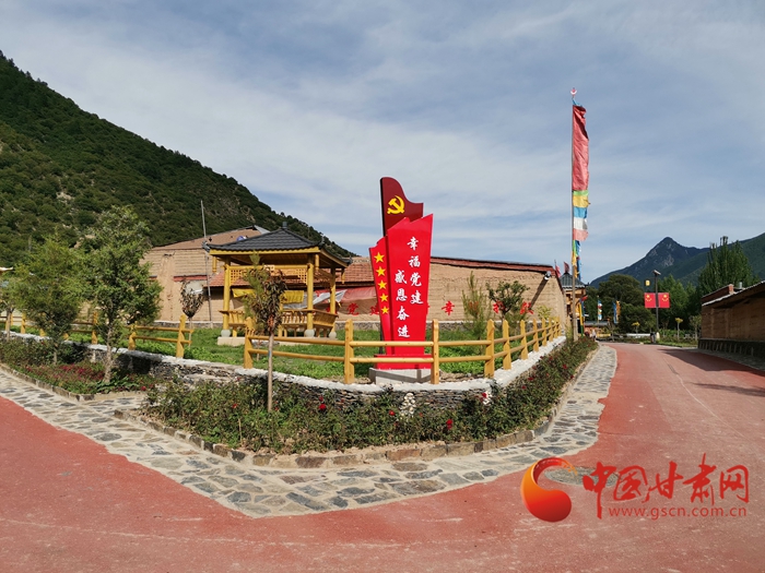 【蘭大新聞學(xué)子重走西北角】甘南迭部：村民吃上“文化飯”，搭上“旅游車”