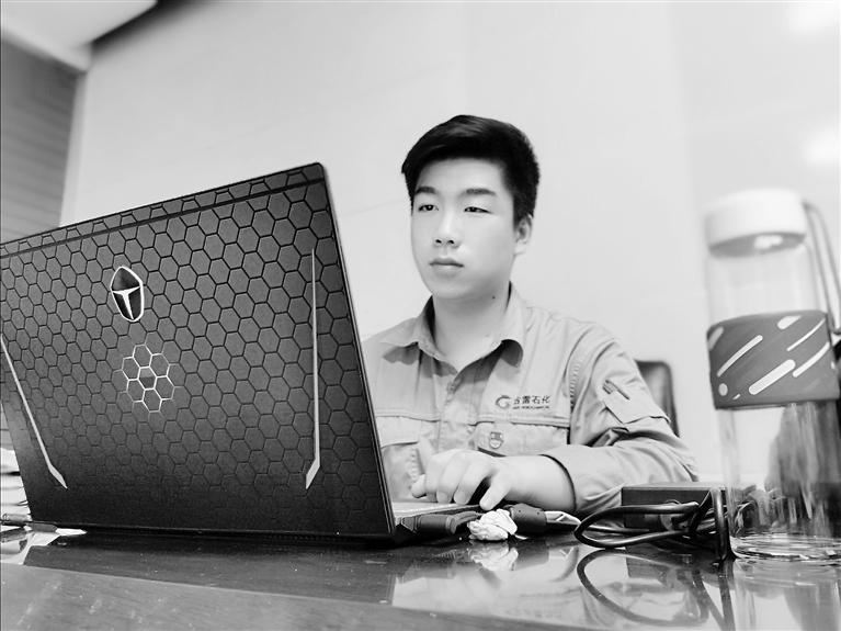 總書記的話兒記心間丨還沒畢業(yè)，工作就落實(shí)了!