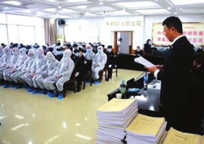 天水秦州區(qū)開審18人涉惡案 被控涉嫌敲詐勒索、尋釁滋事、開設(shè)賭場等