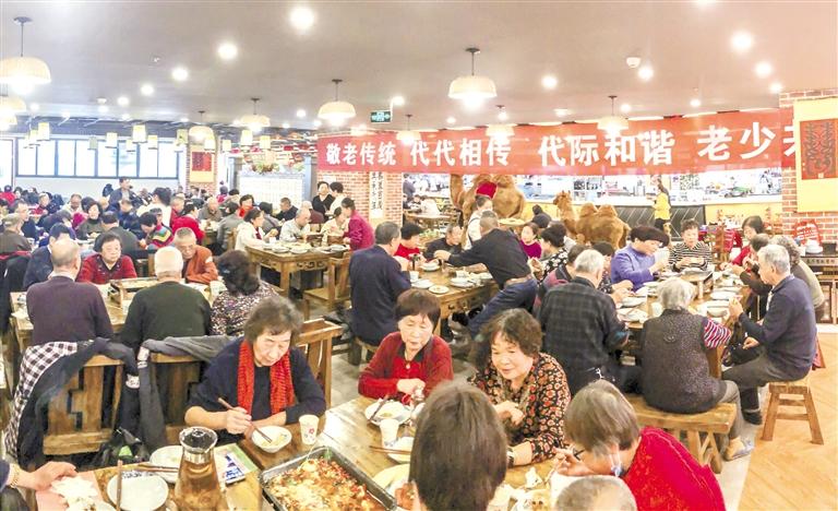 孝滿金城、德潤(rùn)人心 蘭州市舉辦第六屆千叟宴感恩活動(dòng)