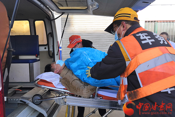 19分鐘緊急救援，永登車站為旅客開辟生命通道