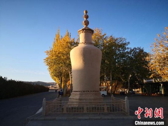 圖為2020年11月，沐浴在晨光中的莫高窟道士塔。(資料圖) 馮志軍 攝