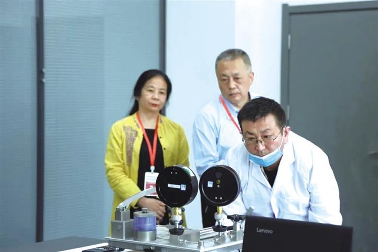 74名選手以“精準”論英雄 甘肅省舉行“計量崗位技術大比武”