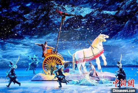 圖為《天下雄關(guān)》演出劇照。　高展 攝