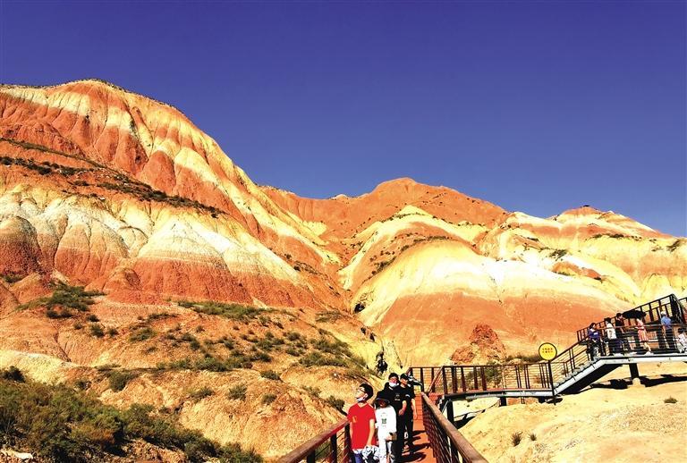 攜程《2021年國(guó)慶假期出游總結(jié)報(bào)告》出爐  西安、上海、北京、西寧、成都成甘肅省主要客源地