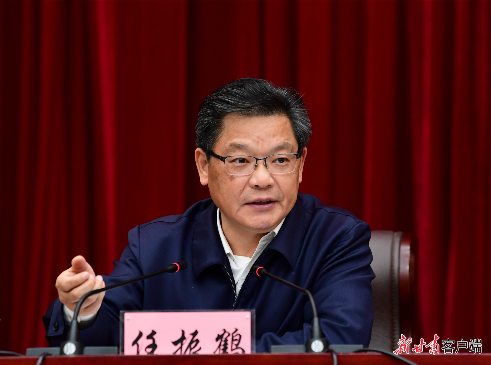 任振鶴在全省新型城鎮(zhèn)化工作推進會議上強調(diào)：凝心聚力抓落實、蹄疾步穩(wěn)向前進，奮力推進新型城鎮(zhèn)化建設再上新臺階