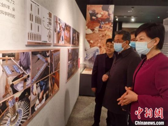 圖為展覽現(xiàn)場?！●T志軍 攝