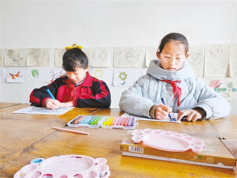 甘肅這兩名小朋友，被太空中亞平老師點了名