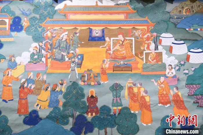 8月20日，在蘭州市博物館展出的大型歷史題材卷軸唐卡“涼州會盟”?！〈魑牟?攝